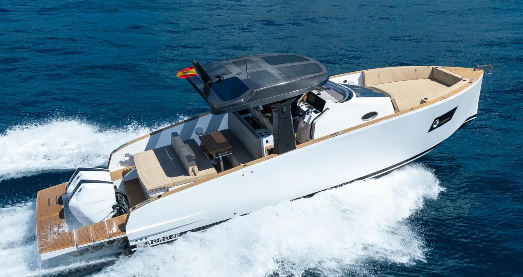 Tesoro T40 Outboard “Joya”